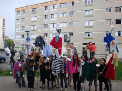 Manifestation de marionnettes pour la plante